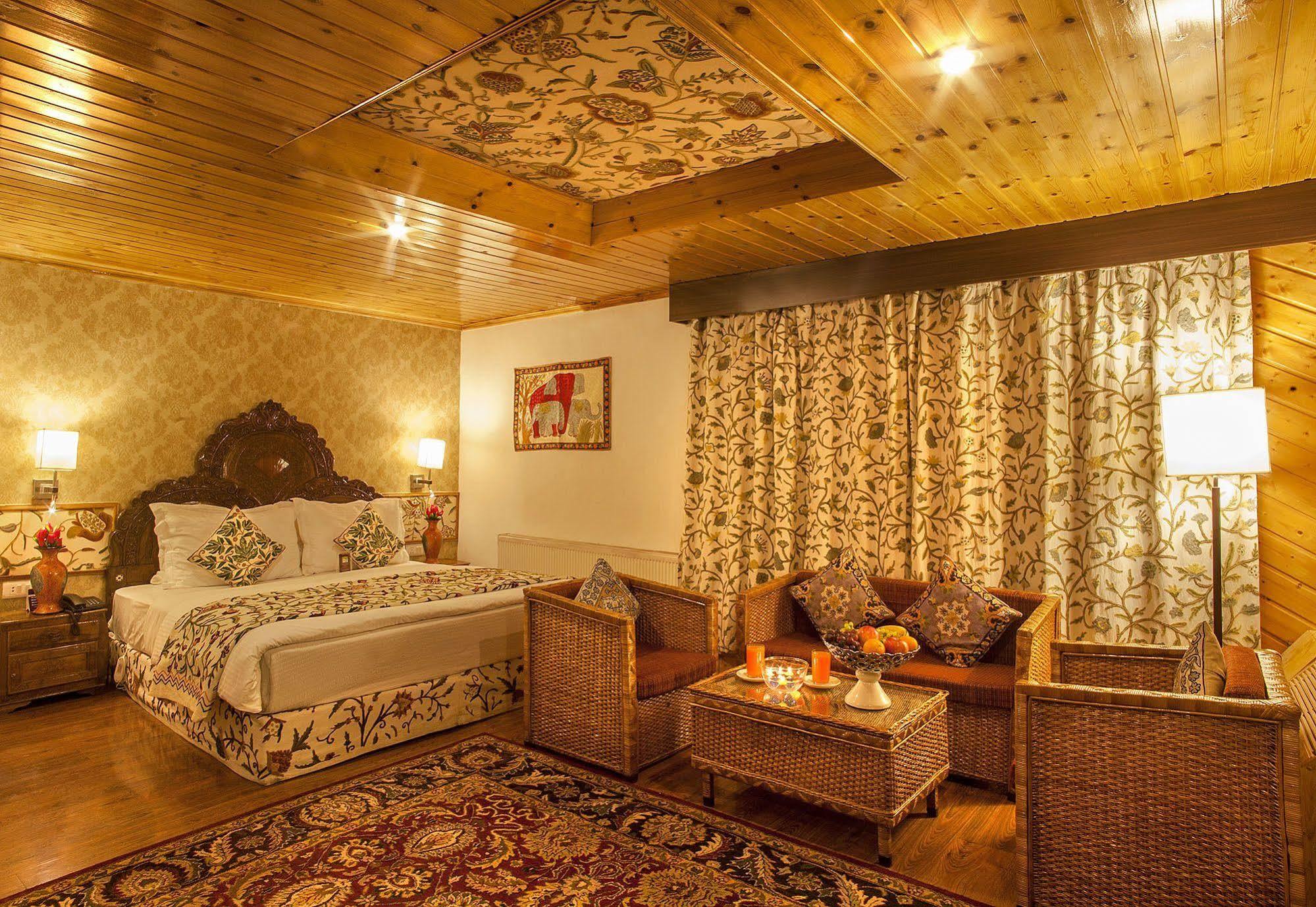 Heevan Retreat Gulmarg Exterior photo
